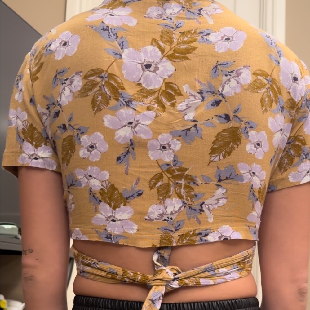 Luck and trouble cropped wrap tee